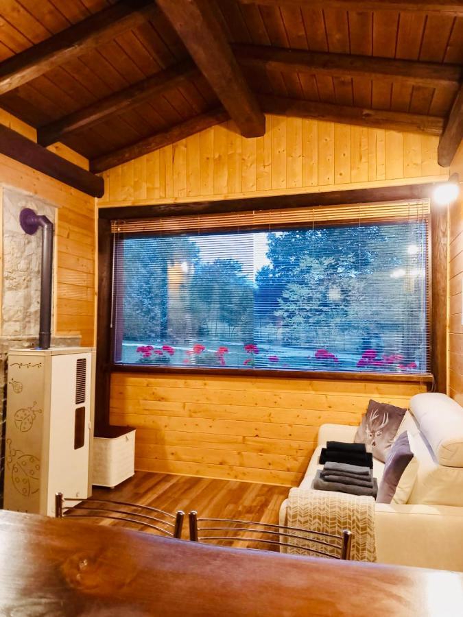Chalet Vacanze Il Daino Leonessa Exterior foto